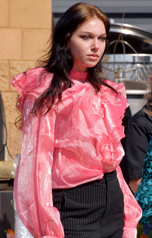 040122-smt-news-ahc-fashion-show-010.jpg